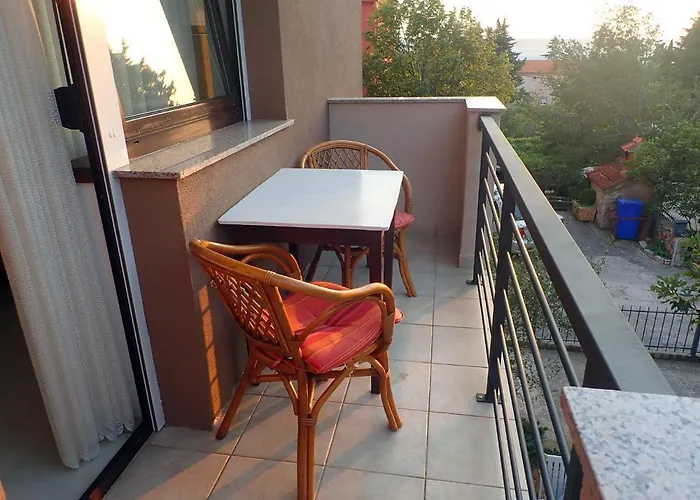 Luka Starigrad Paklenica